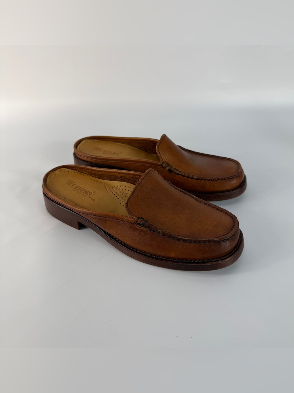 G H Bass & Co Weejuns Womens 7.5 M Leather Shoes Helen Mules Brown Slip On Flats